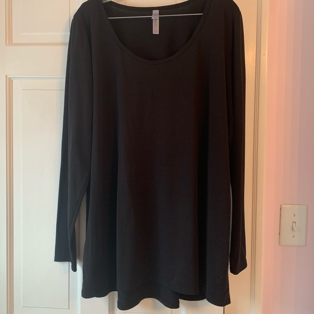 LulaRoe 3XL Lynnae Shirt - true black!